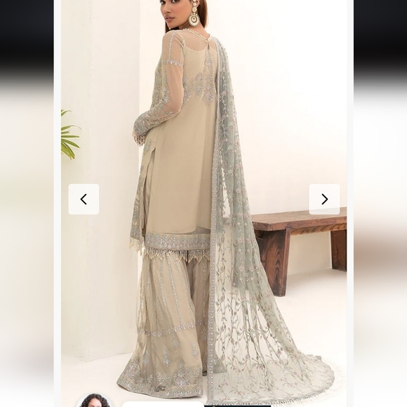 Like new Zarif Moonlight 5 piece shahara - Picture 2 of 3